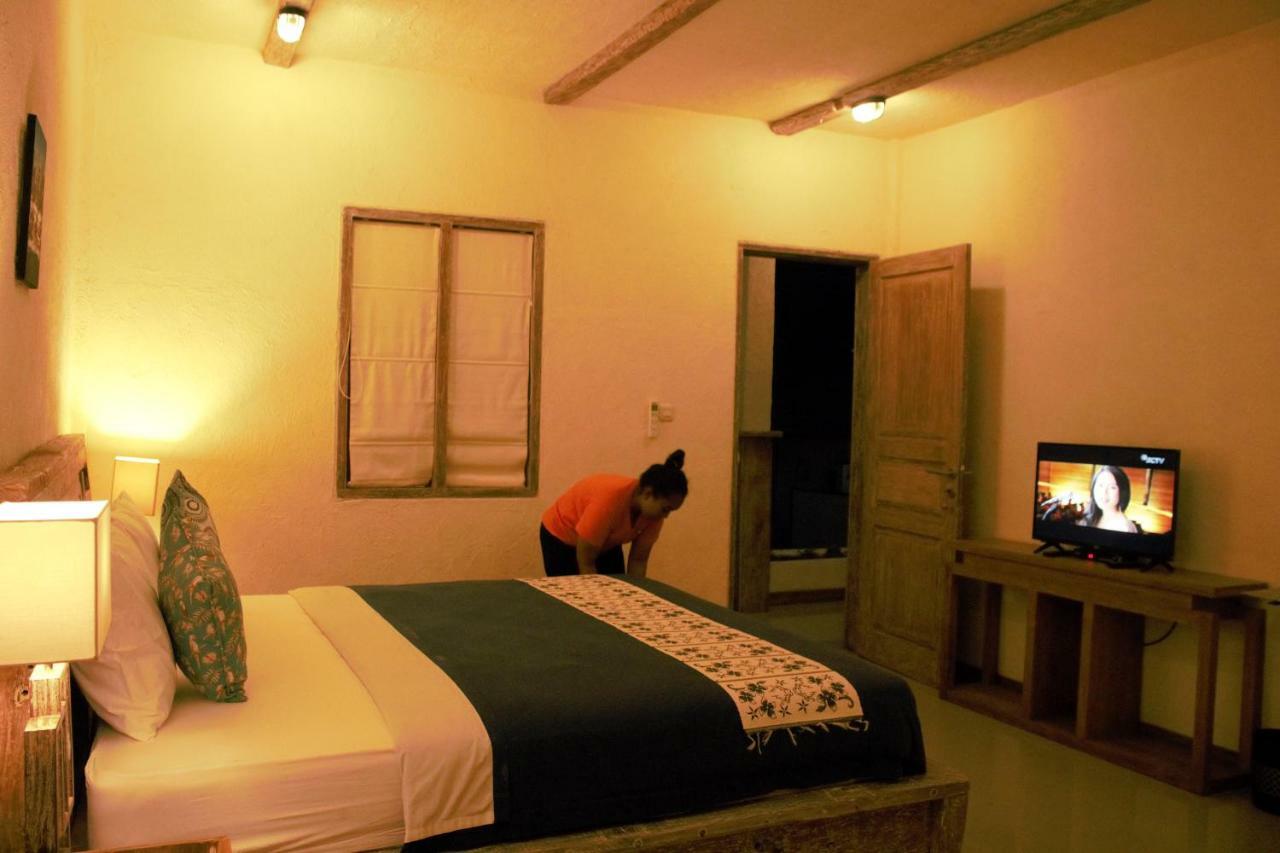 Adore Guesthouse Амед Экстерьер фото